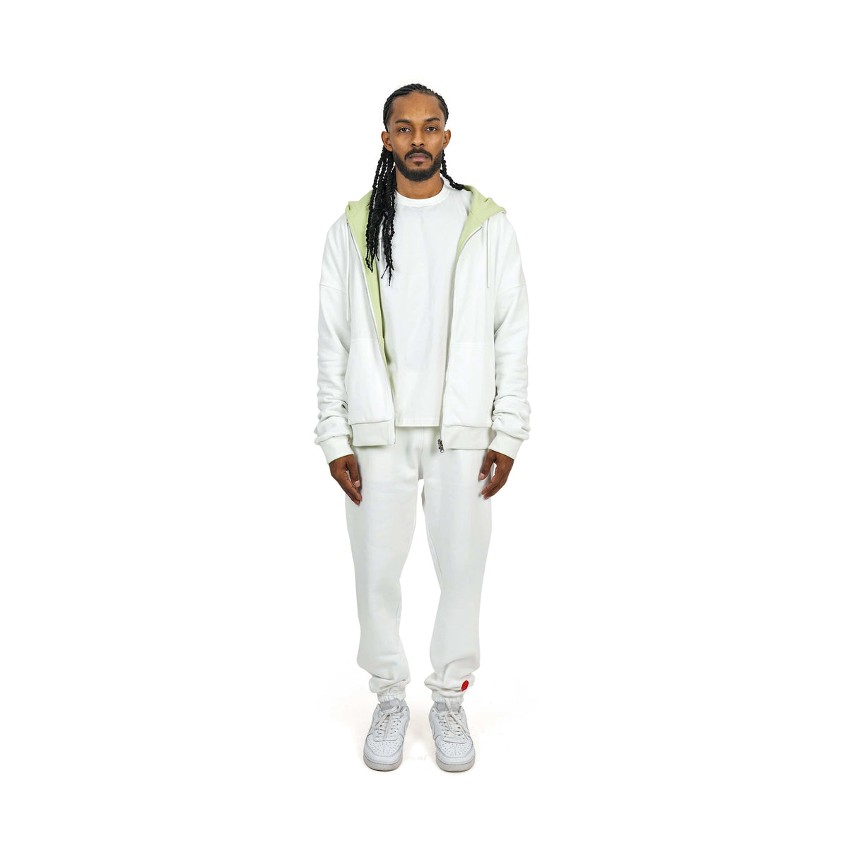 White zip-up hoodie and sweatpants set #color_matcha